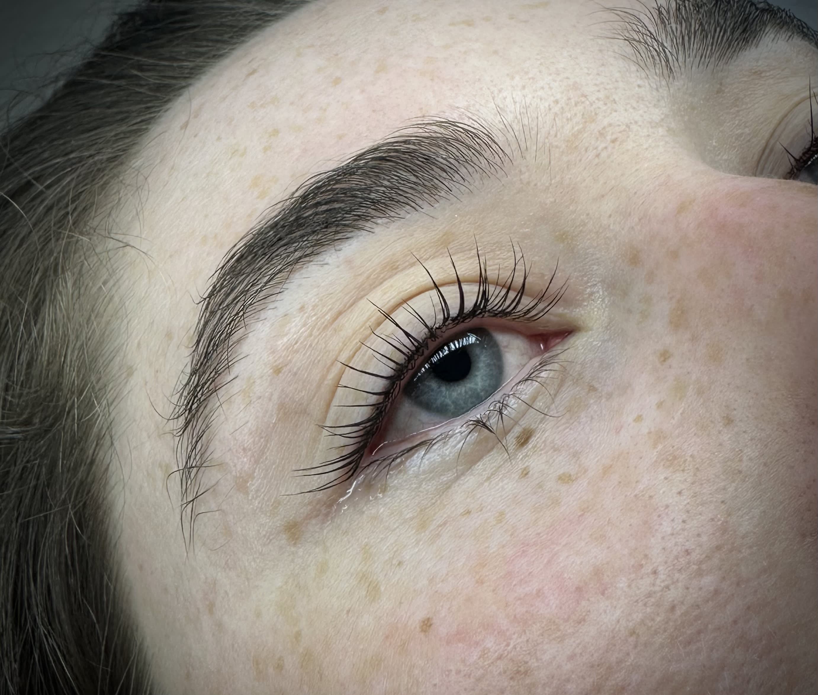 Lash lift coréen avec teinture — photo 3