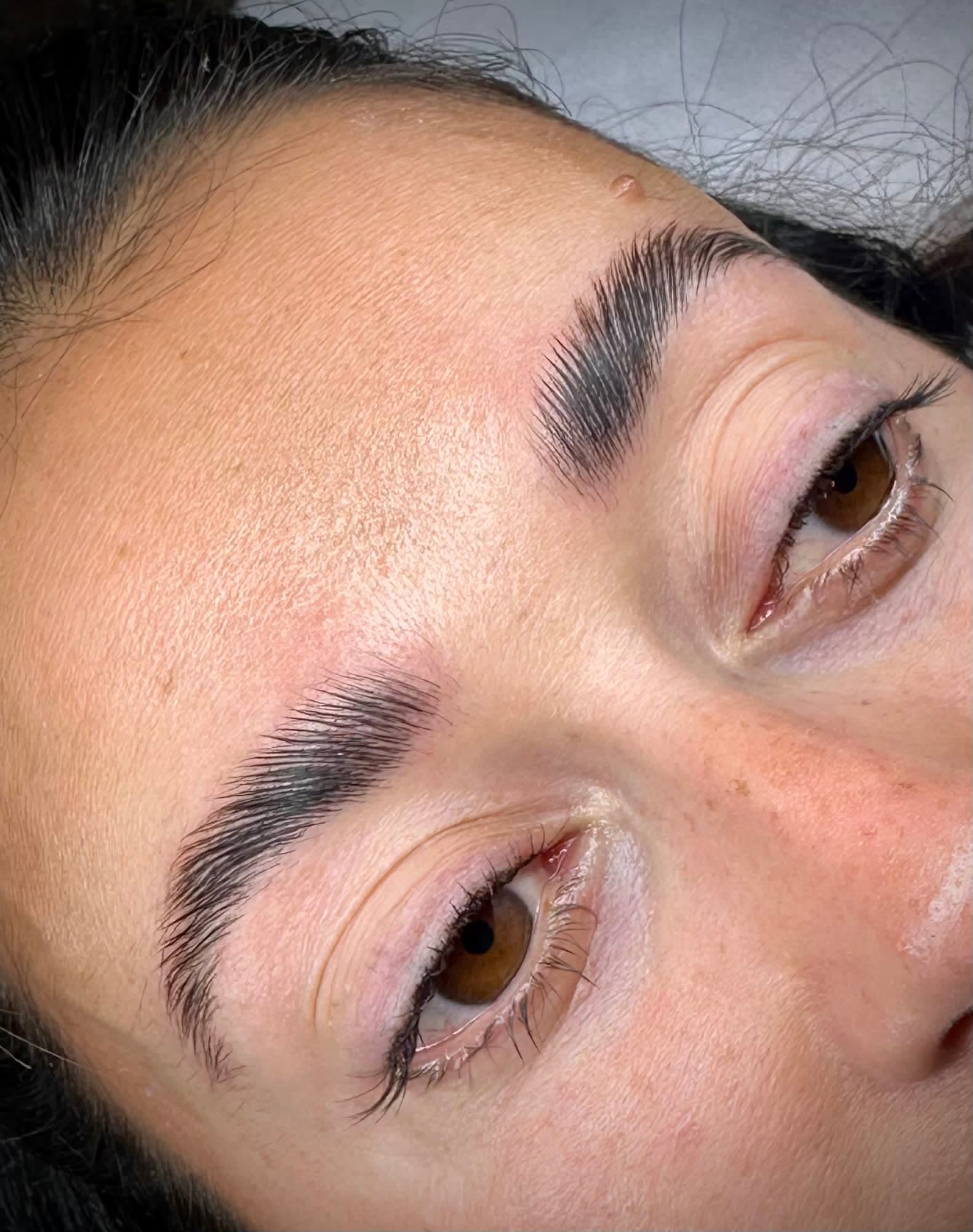 Browlift sans teinture