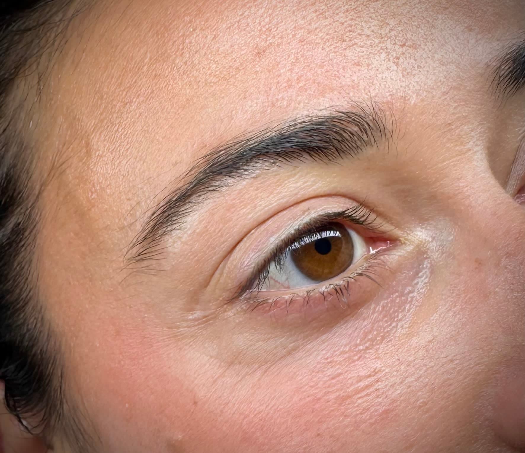 Browlift sans teinture — photo 2
